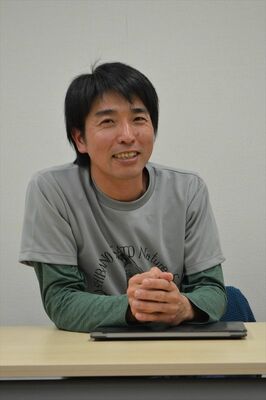 自然体験活動の意義を説明する遠藤さん