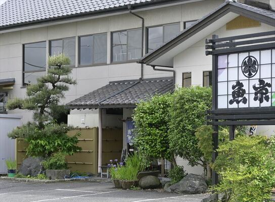 目抜き通りにある店舗