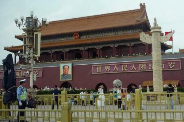 北京の天安門=3日(共同)
