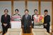 佐藤市長（中央）を表敬訪問した小坂選手（右から２人目）と沢田選手（左から２人目）