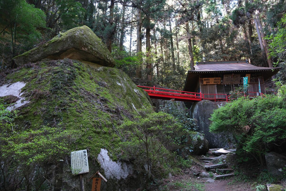 希少石、神社やお寺など境内などにも★御影石 踏み石　沓脱石　引取三重 希少石、神社やお寺など境内などにも☆御影石 踏み石 沓脱石 引取三重