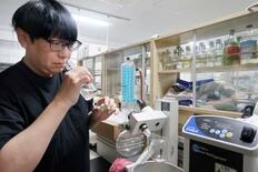 素人集団、科学でジン造り