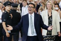 英新首相、来月17日就任か