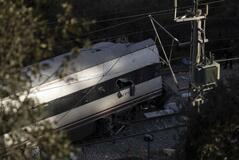 スペイン脱線 死者は４１人に