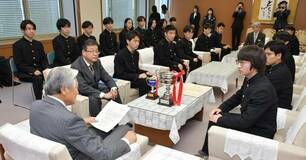 宇高 優勝を知事に報告