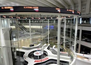 東証、３日連続で最高値を更新