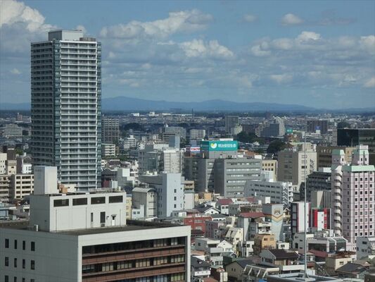 建物の容積率が拡大した市中心部（市役所から）
