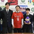 矢板中央高が全国大会出場を報告 サッカー部、女子バスケ部 矢板市長に活躍誓う