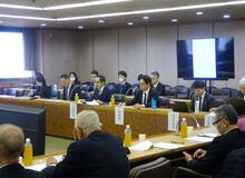 賃上げ、各地で議論　