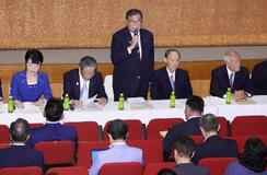「終わらない夏」自民党が抱えるあまりに重く幅広い課題