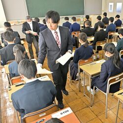 栃木県立高入試、7566人受験　倍率は過去最低の1.04倍　11日に合格発表