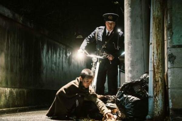 （Ｃ）佐藤二朗　永田諒／ヒーローズ　（Ｃ）２０２６　映画「名無し」製作委員会