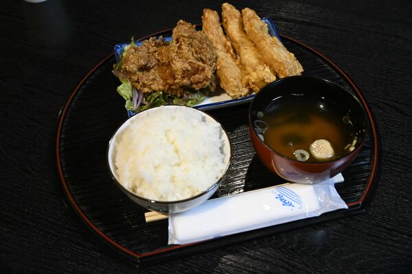 唐揚げミックス定食