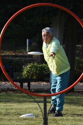 県勢最高齢の79歳で障スポに出場する坂本さん＝21日午後、栃木市岩舟町三谷