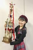 特技見極め 人前で披露　歌手・堀優衣さんの両親（上）