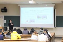 財務省幹部ら作新大で講義