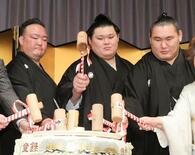 大の里「力士の模範に」と決意