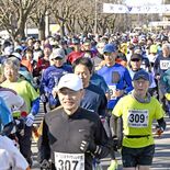 下野市天平マラソン大会に1494人　青空の下、自然豊かなコース快走