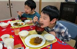 豪華なステーキに舌鼓