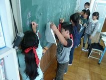 見出し付けに挑戦／鹿沼市加園小
