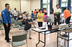 高齢者ら ｅスポーツ体験