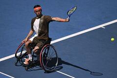 小田が決勝進出、複は初Ｖ