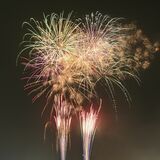夜空彩る1300発、来場者魅了　鹿沼・黒川の花火盛大に　「Ｕ字工事」もゲスト登場