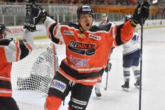 バックス白星発進　東北に４－２逆転勝ち　ＩＨアジアリーグ開幕