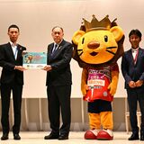 自転車安全運転を周知へ　ブリッツェン、県幼稚園連合会に紙芝居寄贈　ストーリー考案したのは･･･