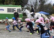 ホースセラピー 園児が体験