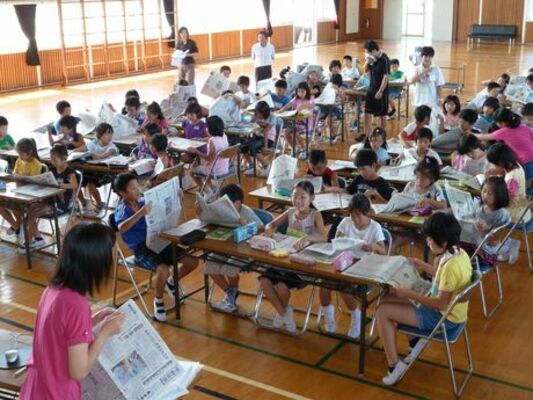 見出しの重要性学ぶ　小山市間々田東小