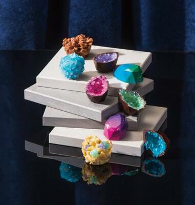 惑星チョコレート「星の結晶/宇宙鉱物標本」(提供写真)