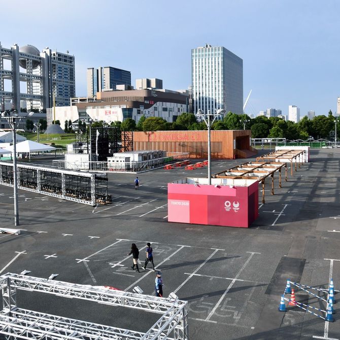 五輪スポンサー企業が出展する予定だったファンパークはひっそりとしていた＝７月26日