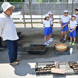 伝統の在来大豆、児童が種まき　茂木・中川小で今後継続　