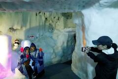 人口３千人の街で「年中氷点下体験」館長は夢見続けるアイデアマン