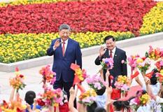 習近平氏がラオス主席と会談