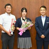 陸上・石原さん（白鴎足利高）　フェンシング・中浦さん（栃木商業）　インターハイ初Vを報告