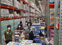 コストコ県内初オープン　壬生倉庫店
