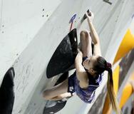 女子ボルダー 葛生は２３位
