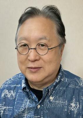 帝京大の岡ノ谷一夫特任教授(山階鳥類研究所提供)