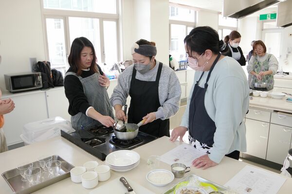 ＪＡ全農とちぎなどが開催した料理教室＝宇都宮市