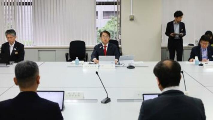 名古屋市で開かれた愛知県の防災会議。奥中央は大村秀章知事=2日午後