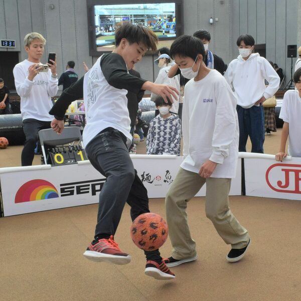 ストリートサッカーで人のつがなりを 栃木プロジェクトが宇都宮で初イベント 社会 スポーツ 地域の話題 下野新聞 Soon ニュース 下野新聞 Soon スーン