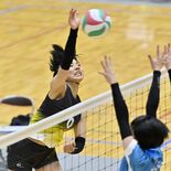 国学栃木、逆転Ｖ２　インターハイ県予選バレー女子　男子は足大付、42度…