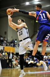 ブレックス開幕連勝　福岡寄せ付けず82－73