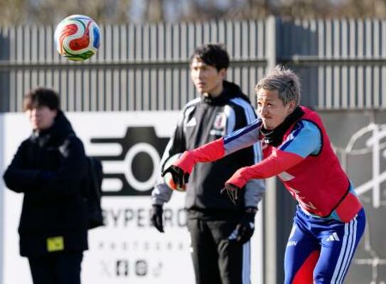 　スコットランド戦に向け調整する前田＝ダンバートン（共同）