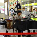 栃木駅で街かどピアノマラソン開催！　駅をピアノの音色で包み込む　利用客…