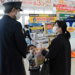 詐欺防止電話機、母の日にいかが　栃木県警が家電量販店でＰＲ