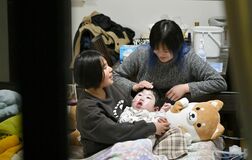 家族一丸で介助 医療的ケア児育てる那須塩原の八木さん 寄り添い、小さな幸せ見つけたい
