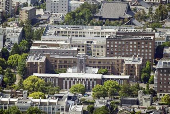 　京都大吉田キャンパス本部構内＝２０２４年５月、京都市左京区（共同通信社ヘリから）